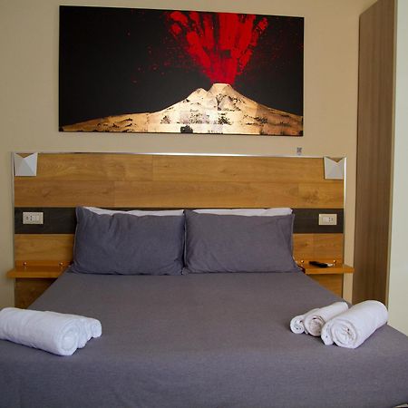 Quisista Bed & Breakfast Napoli Bagian luar foto